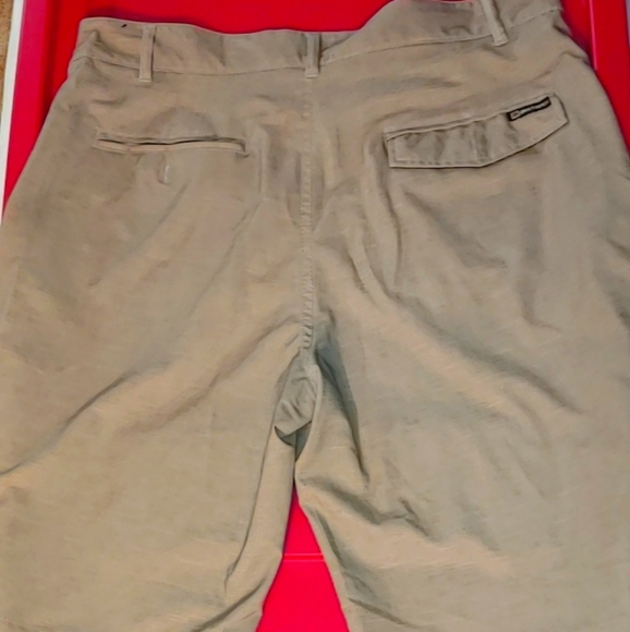 OP brand loose flowing shorts - Picture 4 of 5